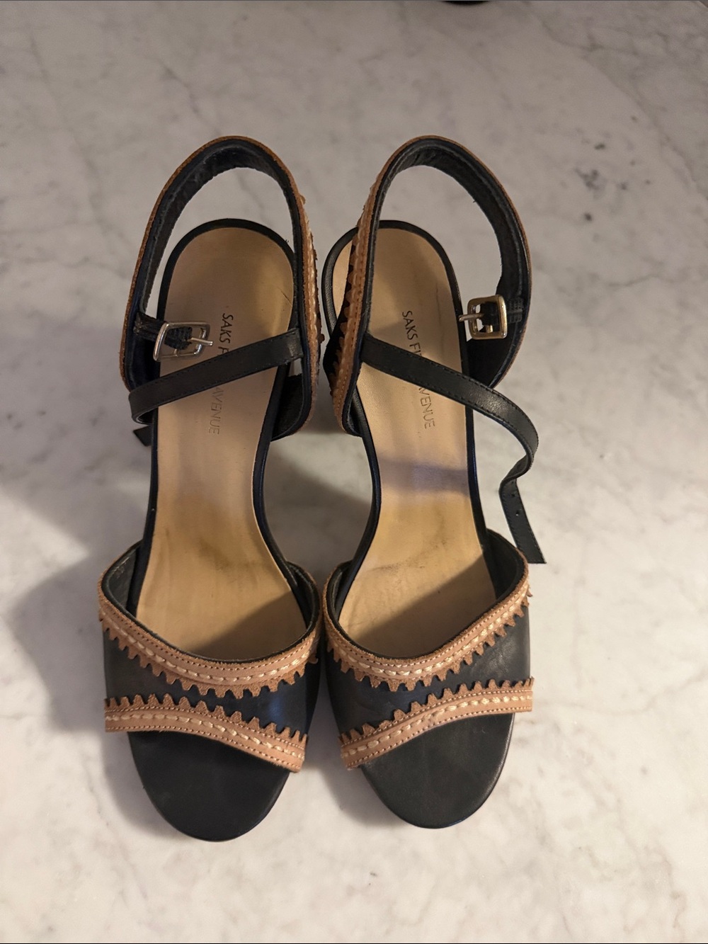 Saks Fifth Avenue Black and Tan Scalloped Leather Heels